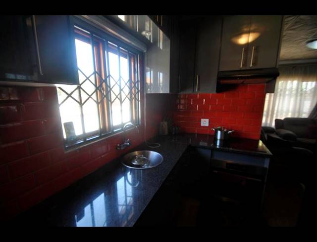 2 BEDROOM HOUSE FOR SALE IN DAWN PARK